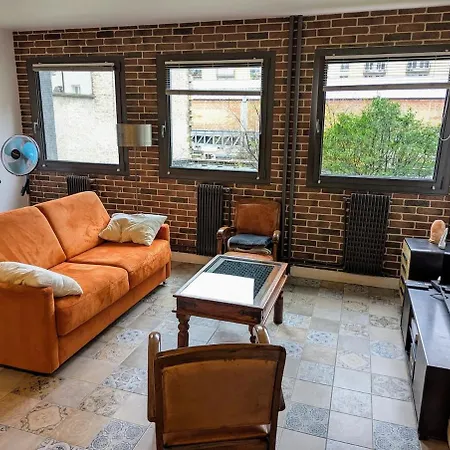 Appartamento Beautiful 1 Bedroom Near Eiffel Tower Parigi